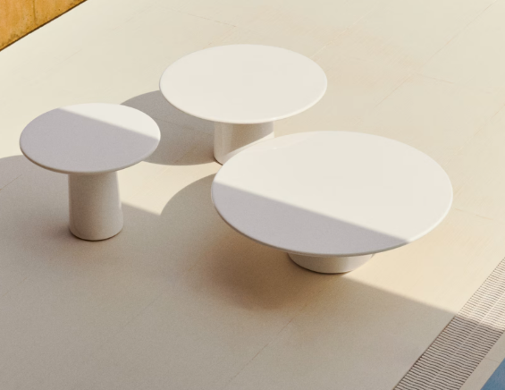 table basse extérieure blanche
